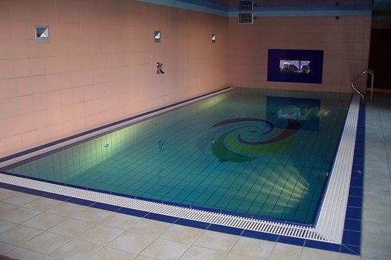 Keramický bazén - exkluzívny interiér